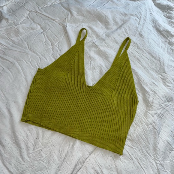 Crop top for sale - Picture 4 of 4